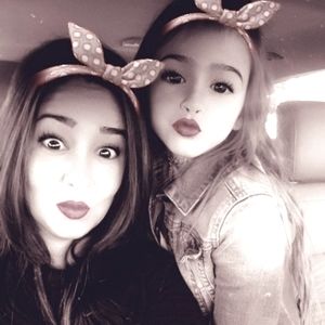 Meet your Posher, Danaka